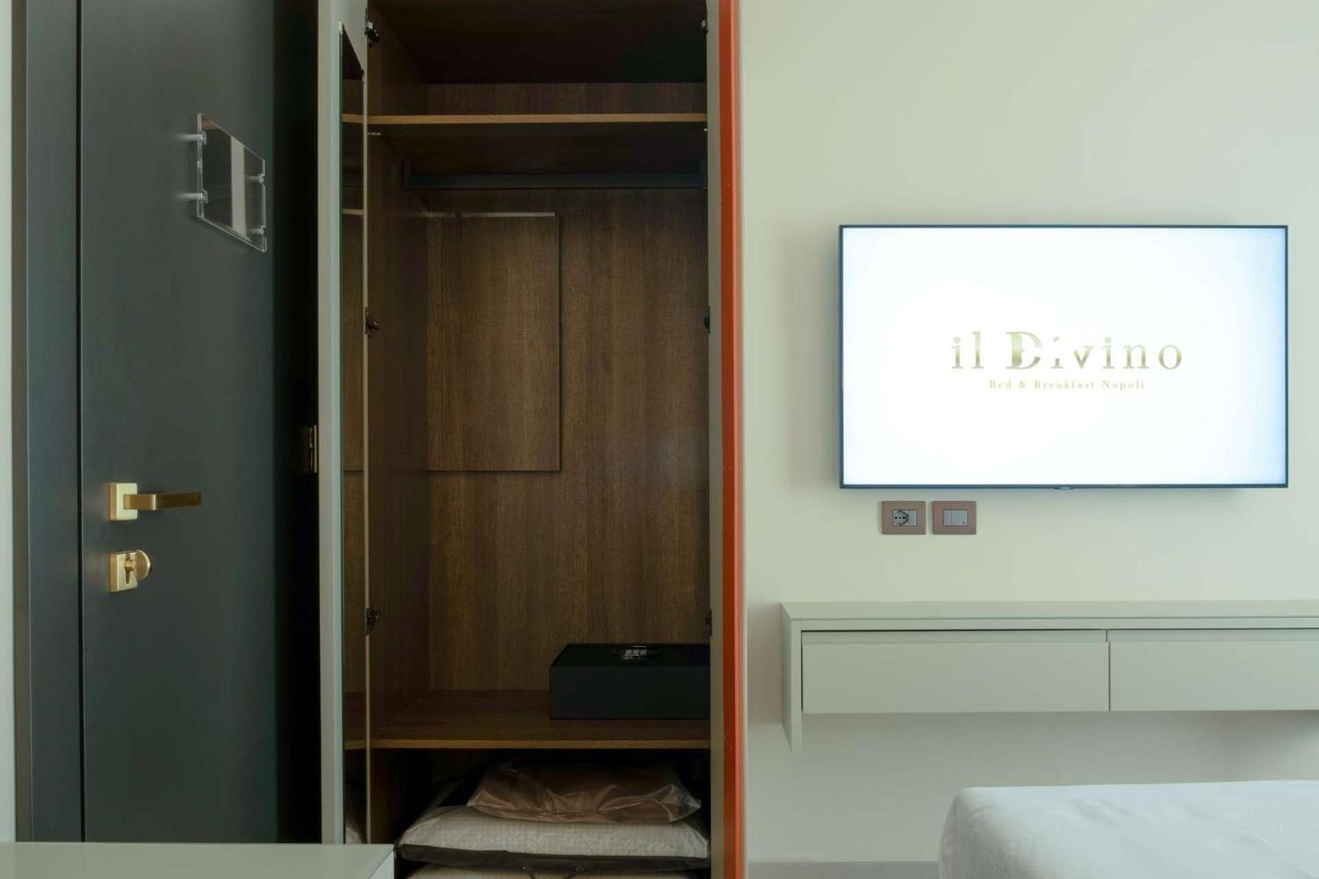 B&B Il Divino 나폴리 외부 사진